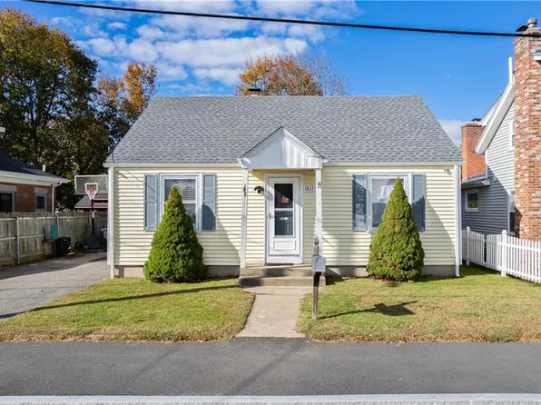 51 Hope St, Lincoln, RI 02865