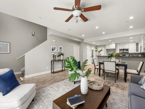 5423 College Oak Dr, Sacramento, CA 95841