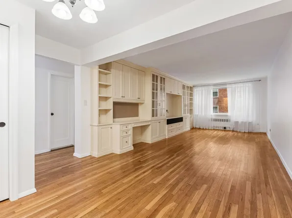 110-15 71st Road image 8 of 25