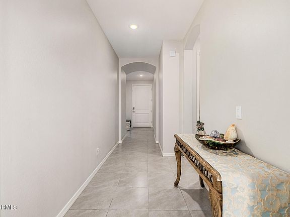 4th image of 15301 W MORELAND Street