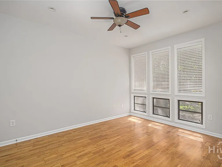 28 Dame Kathryn Dr — Photo 15