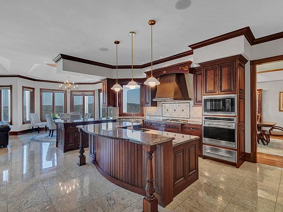 114 River Road