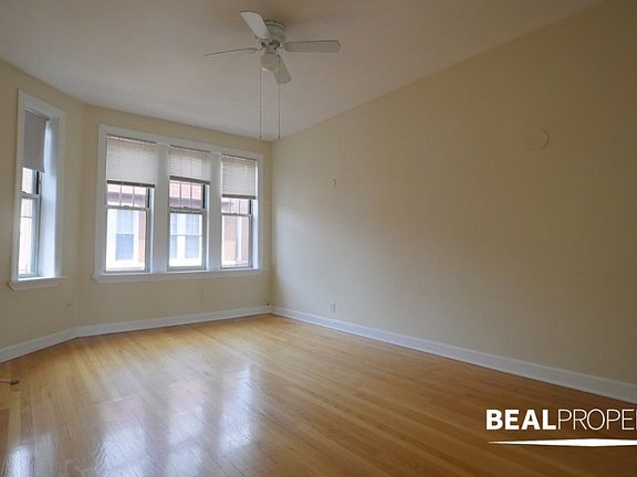 2nd image of 550 W Aldine Ave #N3