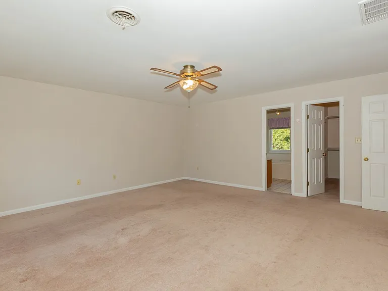 180 Muirfield Ct — Photo 26