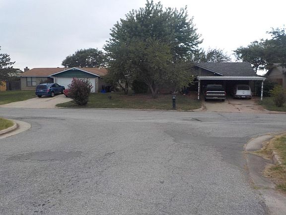 4th image of 1124 SW 102nd St