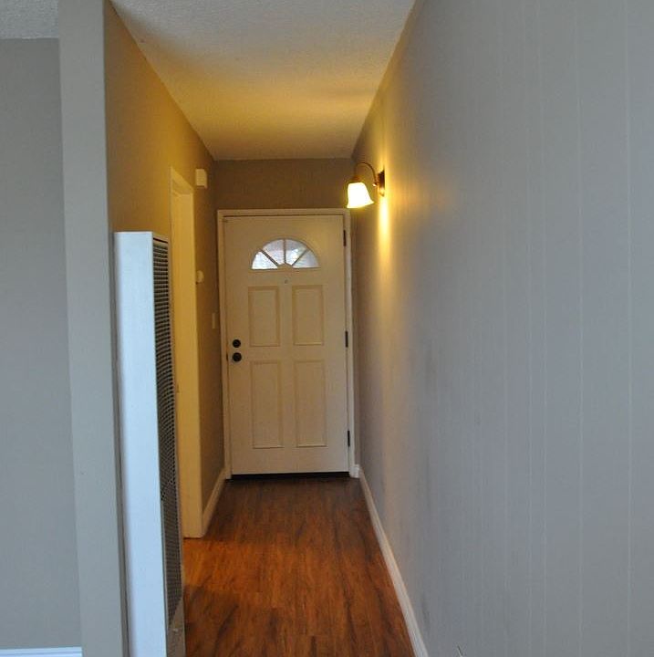 1st image of 2545 Columbia St APT 09