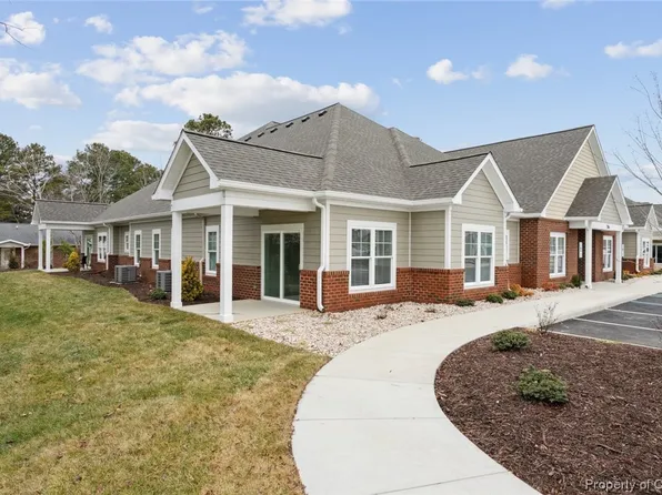 7400 Sinclair Way #F, Gloucester, VA 23061