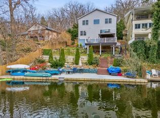 369 Skyline Lakes Dr, Ringwood, NJ 07456