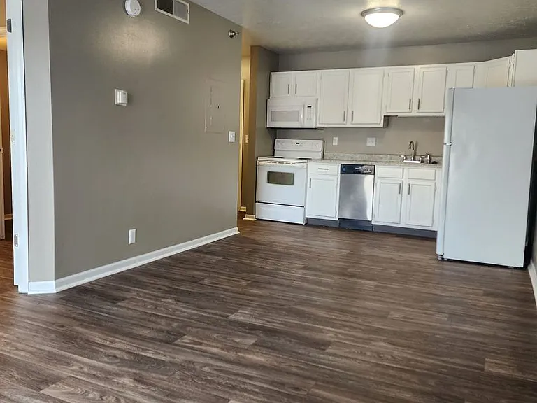 Greenbush Apartments — Photo 34