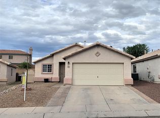 8140 N Ivory Rose Dr, Tucson, AZ 85741