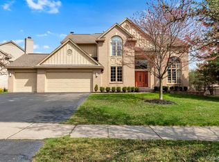7450 Village Square Dr, West Bloomfield, MI 48322