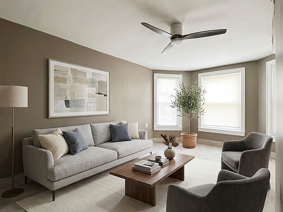 3rd image of 2835 N Ridgeway Ave #1