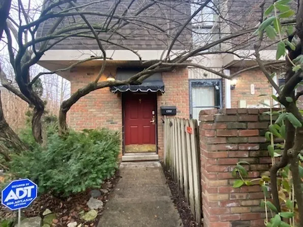 1352 Tishman Ln, Indianapolis, IN 46260