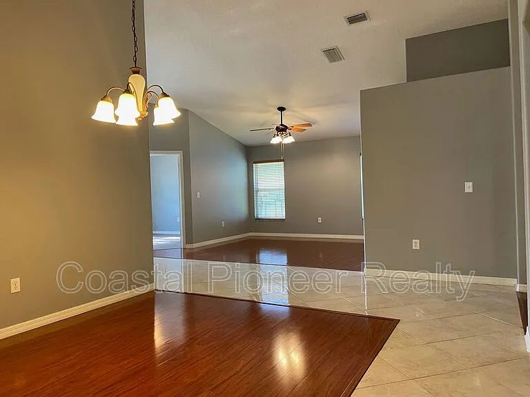 10542 San Travaso Dr — Photo 8