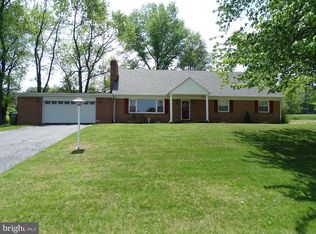 4000 Wilshire Dr, York, PA 17402