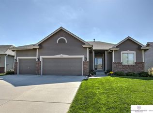 17227 Rampart St, Omaha, NE 68136