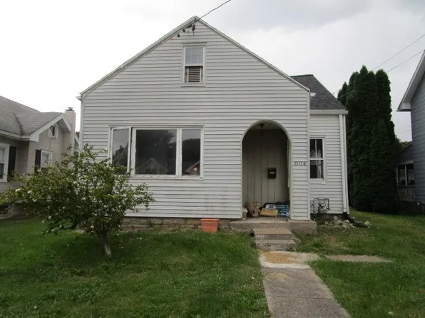 804 Glendale Dr, Endicott, NY 13760