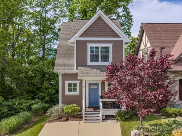 15 Tudor Way, Black Mountain, NC 28711