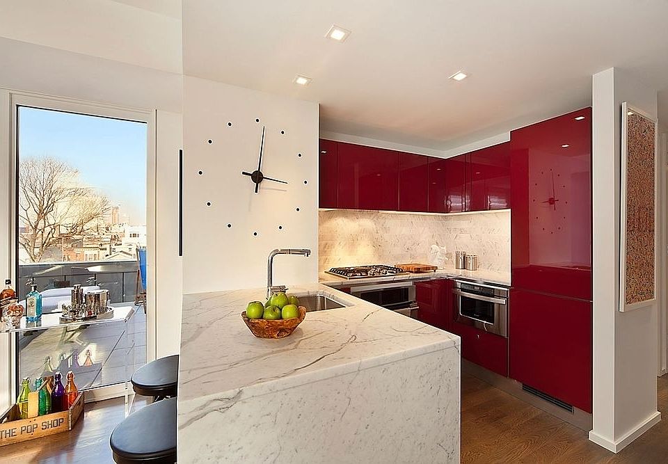1st image of 202 8th St APT 1C