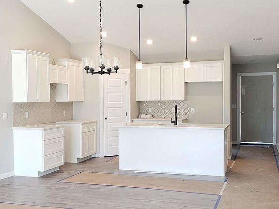 3rd image of 11548 Norfolk Dr #60