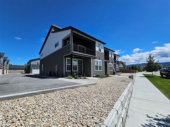 3rd image of 311 Destiny Dr