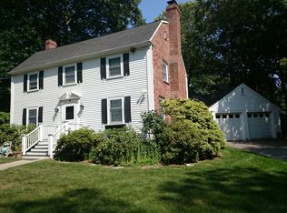40 Rolling Ln, Newton, MA 02467