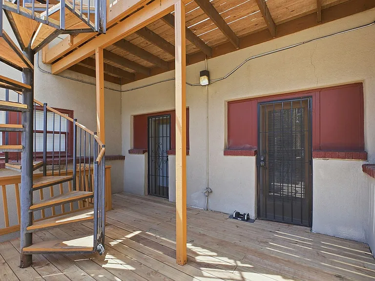 1640 N Downing St #103 — Photo 26
