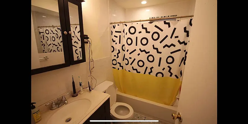 Rented by Delmark Realty LLC | media 30