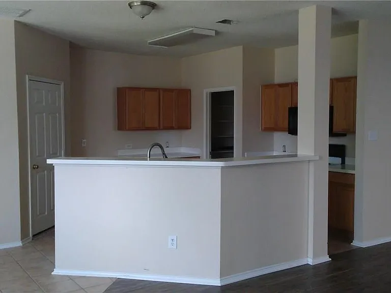 2820 Deer Ridge Dr — Photo 5