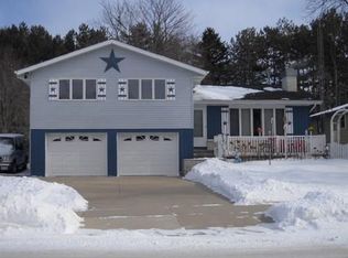 3715 Monroe St, Two Rivers, WI 54241