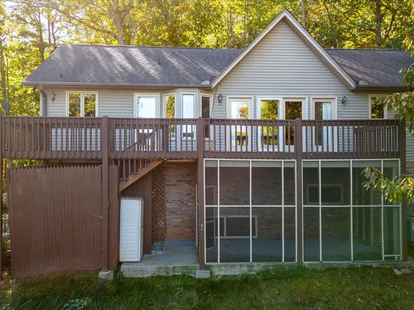 120 Packs Mountain Ridge Rd, Taylors, SC 29687