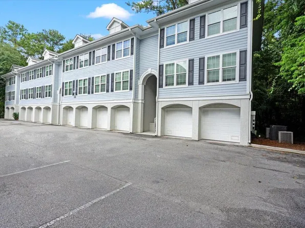 60 Fenwick Hall Aly APT 1214, Johns Island, SC 29455