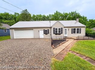 16 Riverside Pkwy, Battle Creek, MI 49015