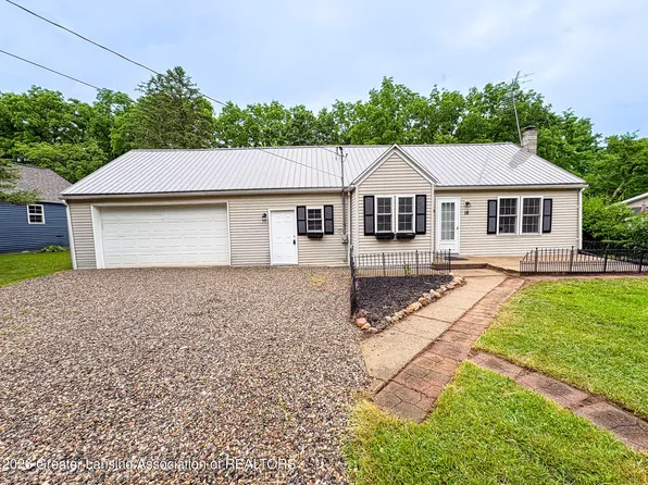 16 Riverside Pkwy, Battle Creek, MI 49015