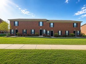 77-83 Gray Hawk Dr