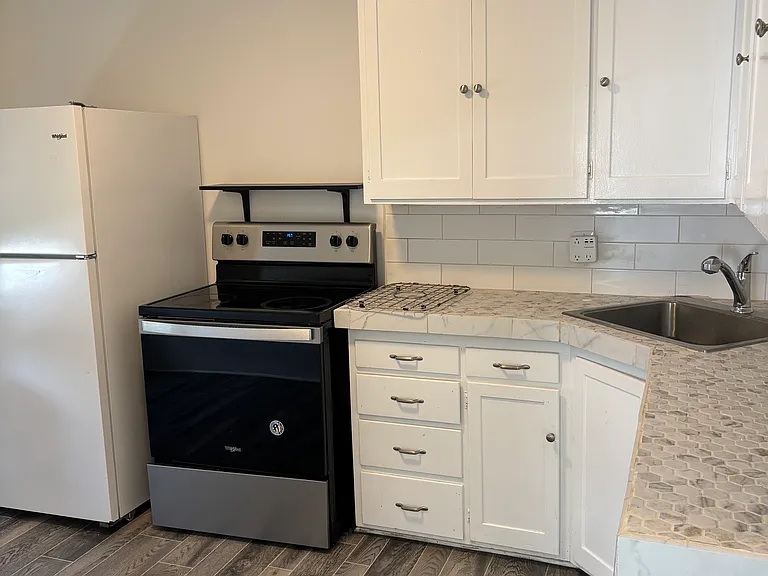2034 S 1700 E — Photo 16