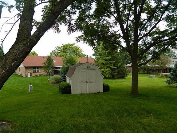 4th image of 1326 Rosehaven Cir