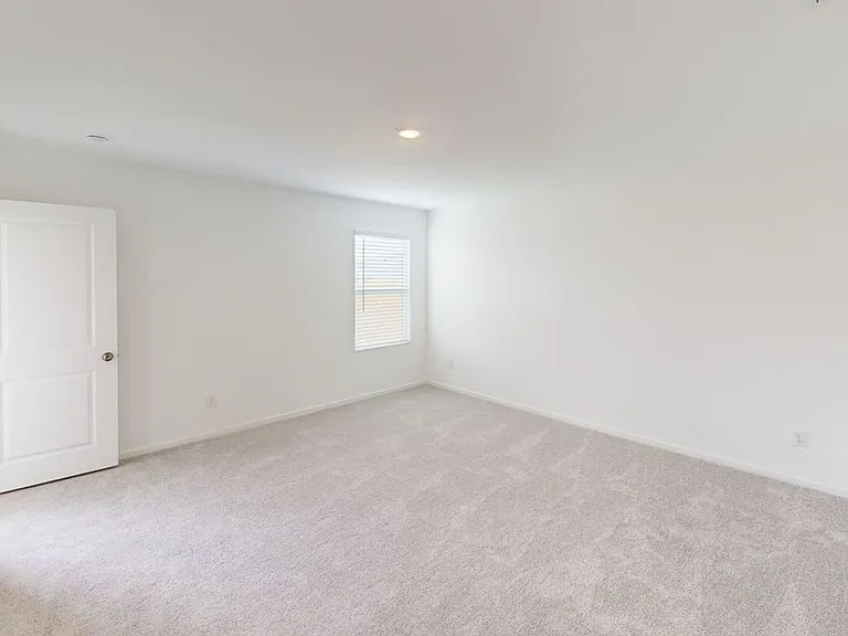 3911 Ontario Way — Photo 12