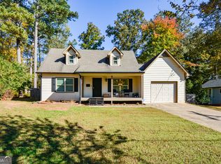 5806 Stonehaven Dr NW, Kennesaw, GA 30152