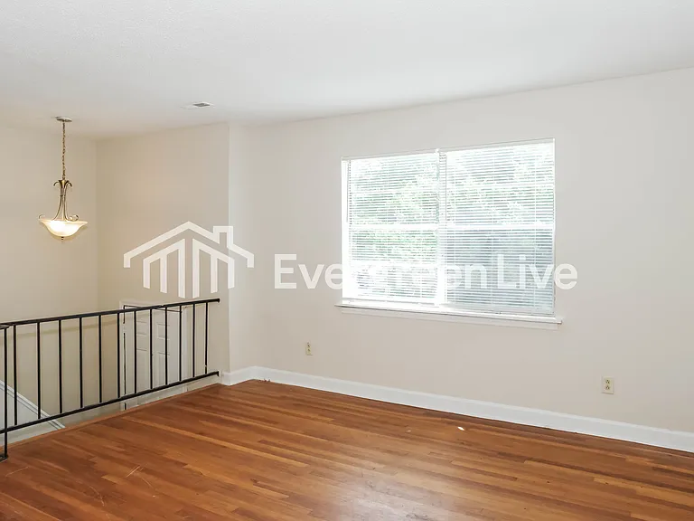 3216 Uvalde Ln NW — Photo 3