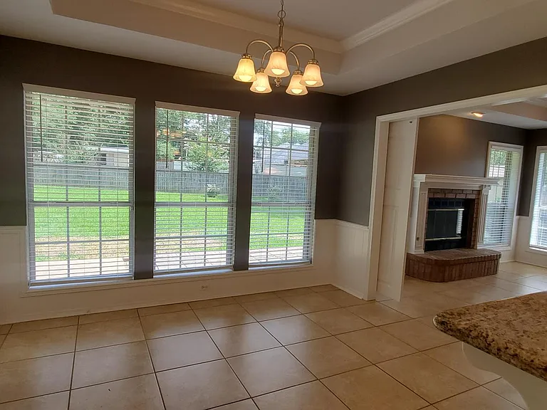 18257 Springmill Ct — Photo 18