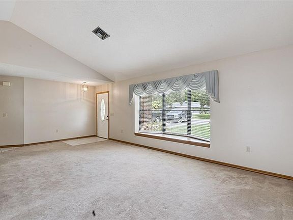 5th image of 4160 WOOD DRIVE