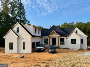 6996 Deaton Henry Rd, Flowery Branch, GA 30542