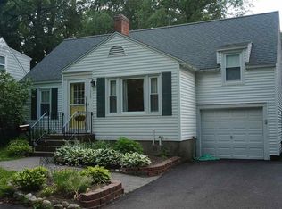 1529 Clifton Park Rd, Niskayuna, NY 12309