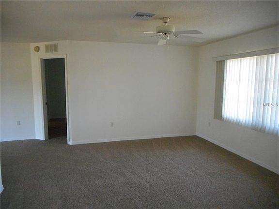 3rd image of 221 Rotonda Cir