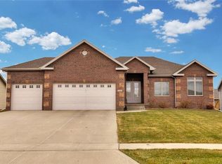 3706 SW Beechwood St, Ankeny, IA 50023