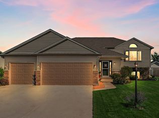 772 Longwood Dr, Lowell, IN 46356