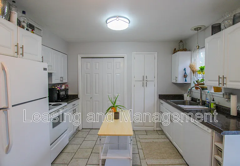 1423 Ashley River Rd #1D — Photo 6
