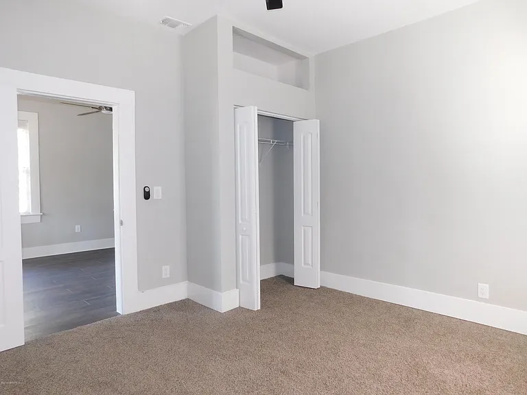 5731 Katz Ave — Photo 6