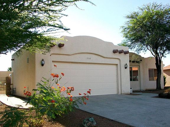 3rd image of 2514 N Camino Reloj